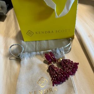 Kendra Scott old style earrings 💕🤍💕🤍